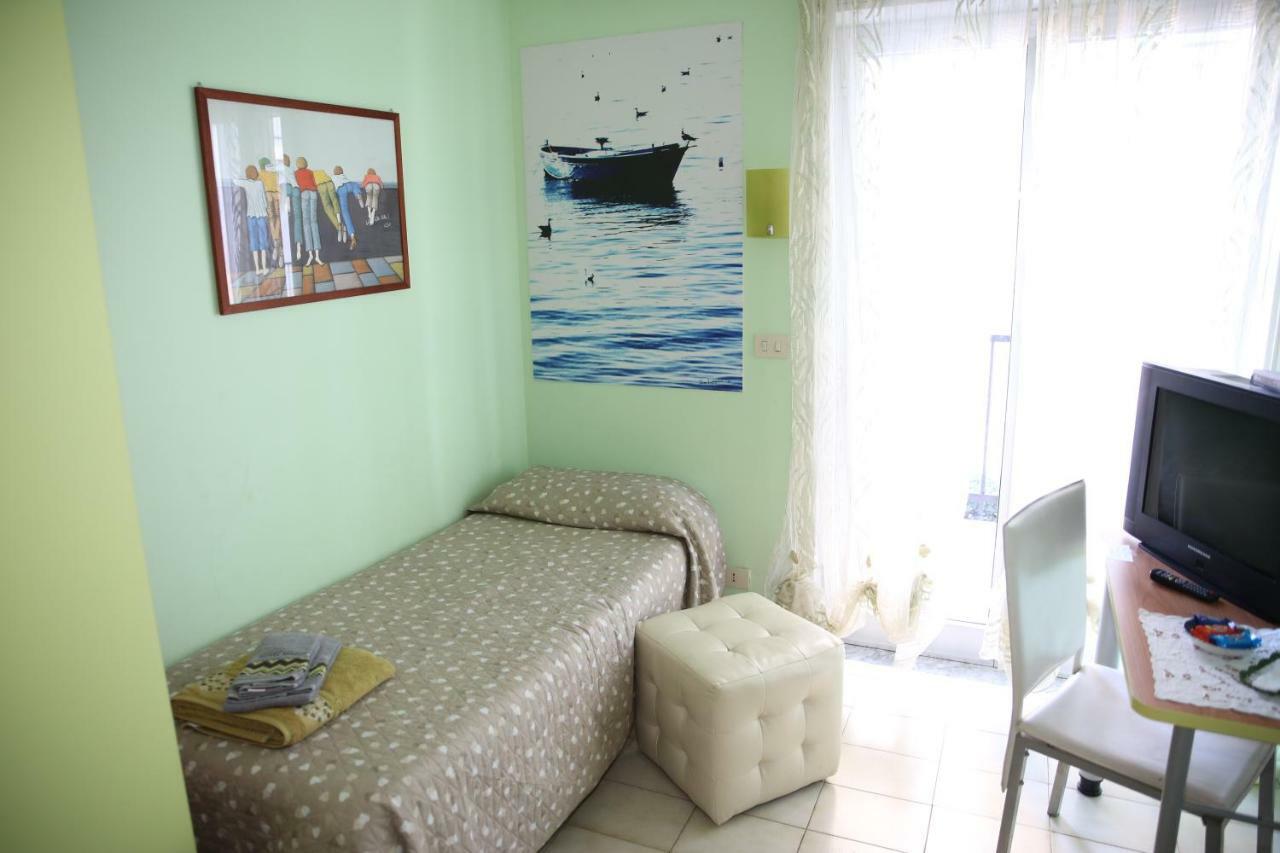 Bed and Breakfast La Casa Del Nonno à Milazzo Extérieur photo